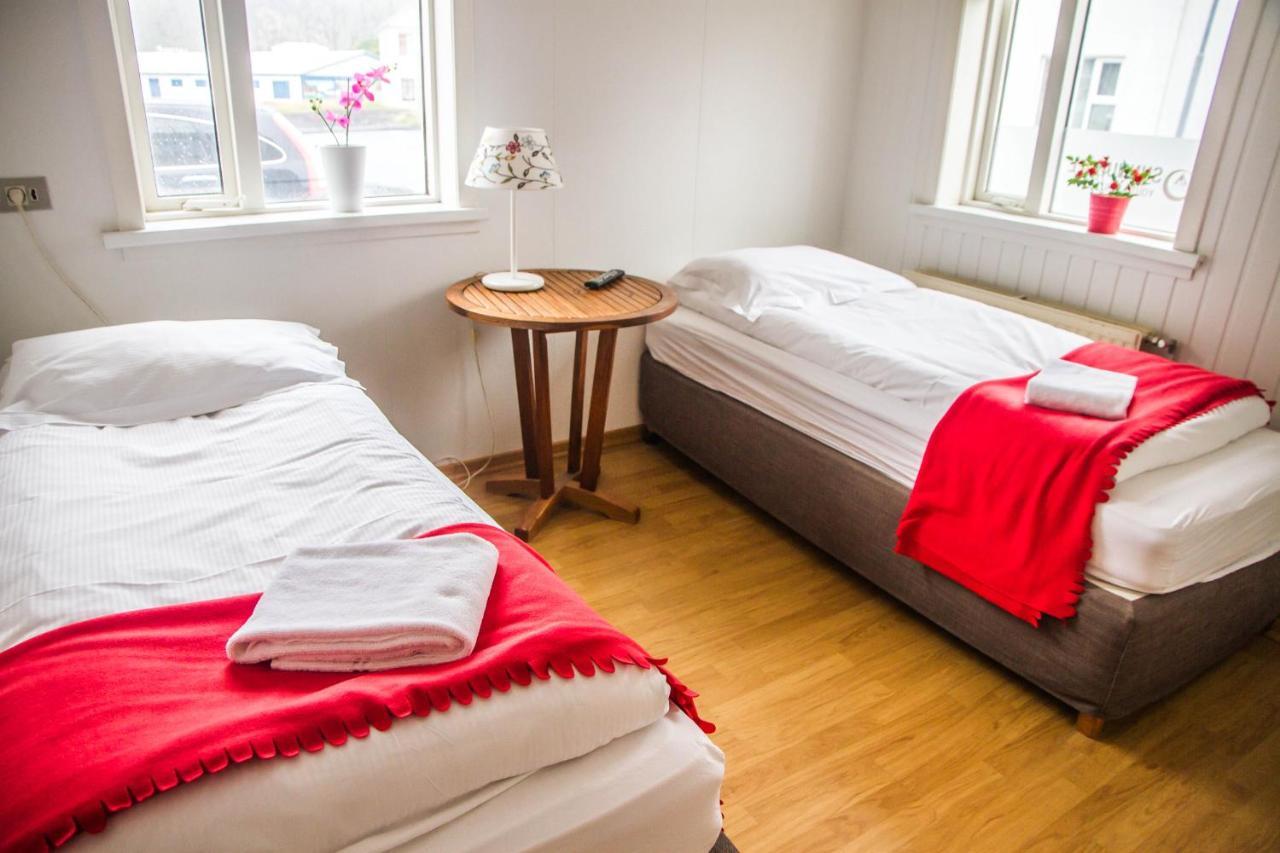 Guesthouse Sunnuholl Vestmannaeyjar Bagian luar foto