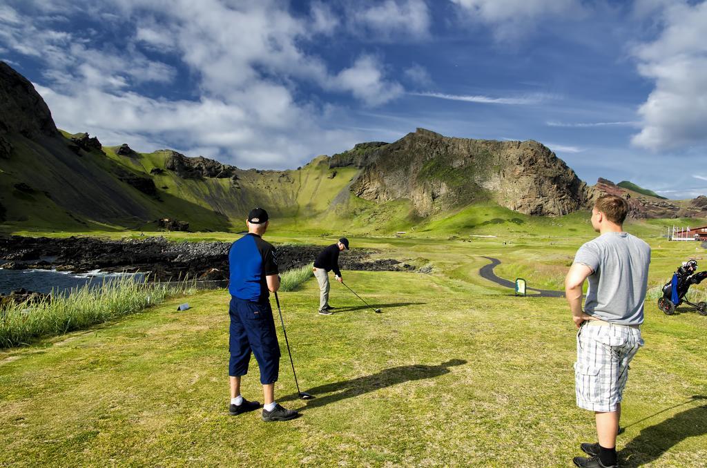 Guesthouse Sunnuholl Vestmannaeyjar Bagian luar foto