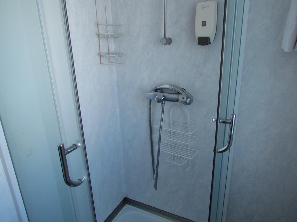 Guesthouse Sunnuholl Vestmannaeyjar Bagian luar foto