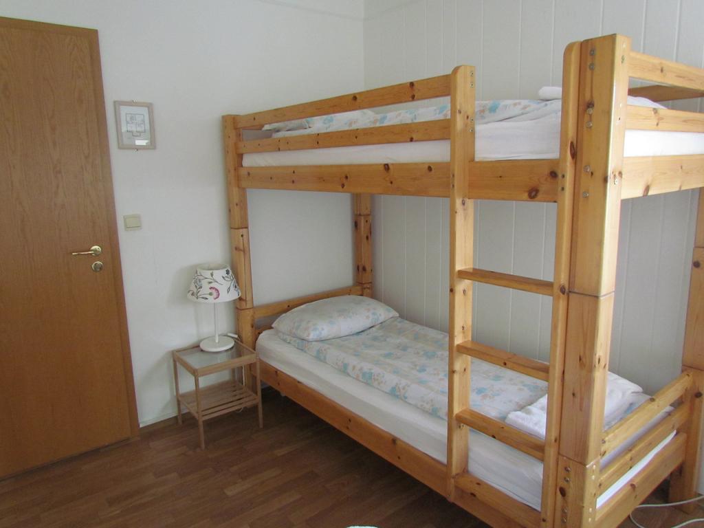 Guesthouse Sunnuholl Vestmannaeyjar Ruang foto